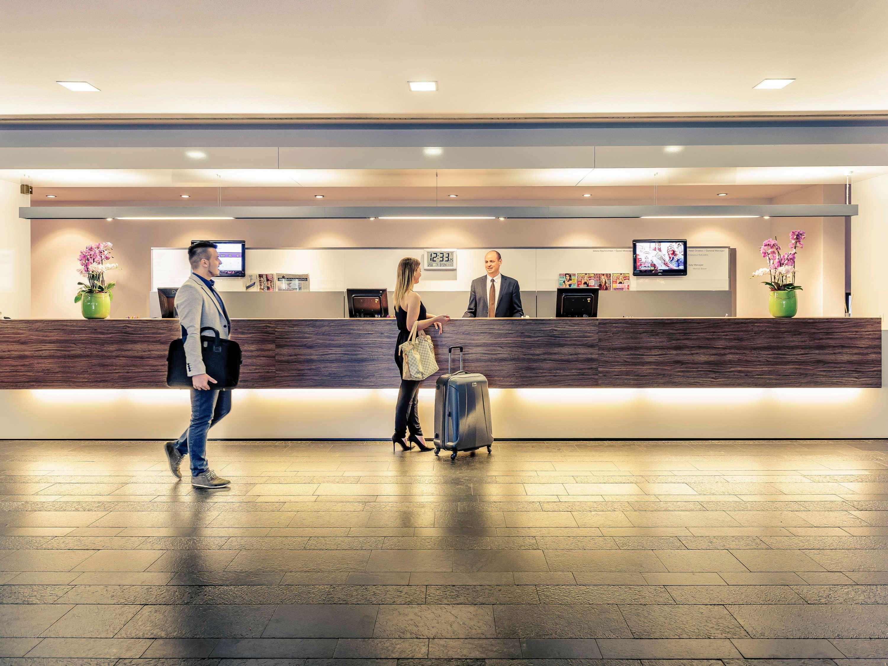 Mercure Hotel Muenchen Sued Messe Exterior foto